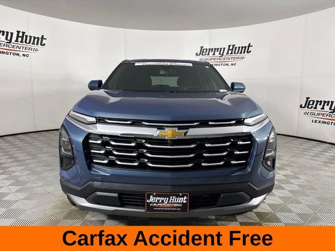 Used 2026 Chevrolet Equinox LT AWD/4WD image 3