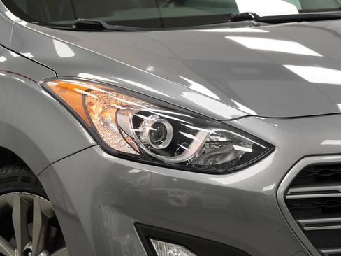 Used 2016 Hyundai Elantra GT w/ Option Group 03 FWD image 32