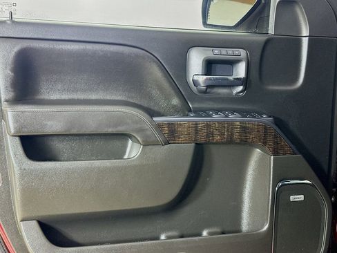 Used 2015 GMC Sierra 1500 Denali w/ Driver Alert Package image 9