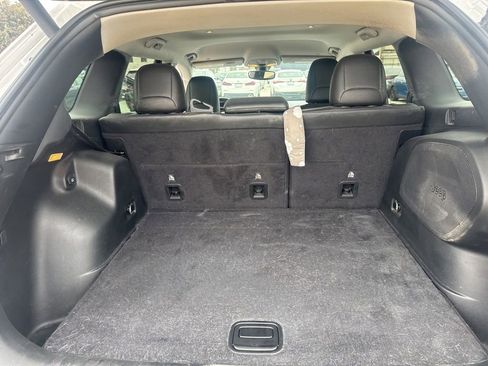 Used 2020 Jeep Cherokee Limited FWD image 19