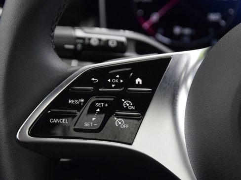 Certified 2026 Mercedes-Benz GLC 300 image 23