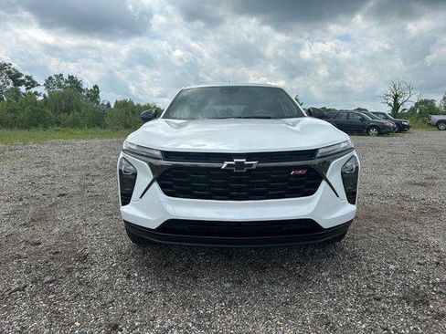 Certified 2024 Chevrolet Trax RS FWD image 24