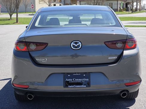 Used 2019 MAZDA MAZDA3 AWD Sedan w/ Select Package image 6