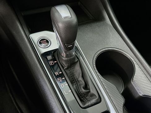 Used 2025 Nissan Altima 2.5 SV image 24