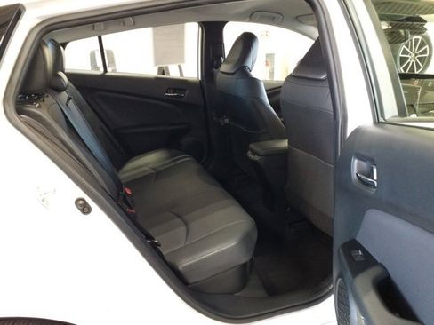 Used 2021 Toyota Prius XLE image 15