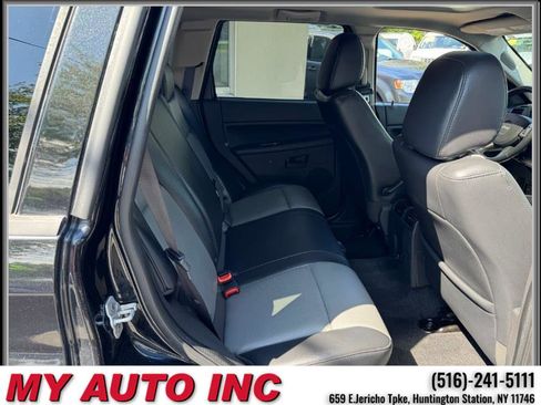 Used 2008 Jeep Grand Cherokee Laredo image 32