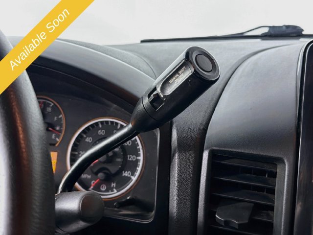 Used 2014 Nissan Titan SV AWD/4WD image 16