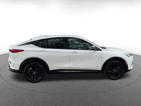 Used 2025 Buick Envista Sport Touring image 16