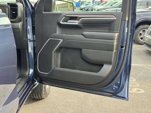 Used 2022 Chevrolet Silverado 1500 LT AWD/4WD image 13