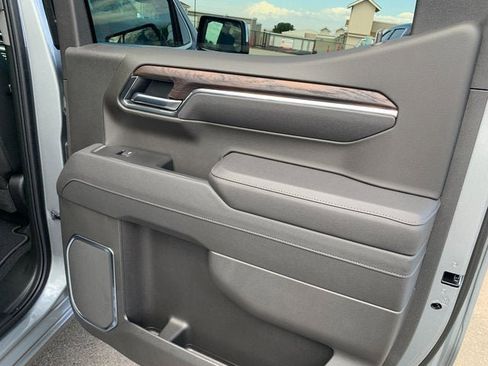 New 2026 GMC Sierra 1500 SLT w/ SLT Convenience Package image 36