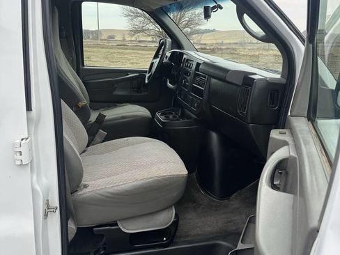 Used 2015 Chevrolet Express 3500 LT w/ LT Preferred Equipment Group image 19