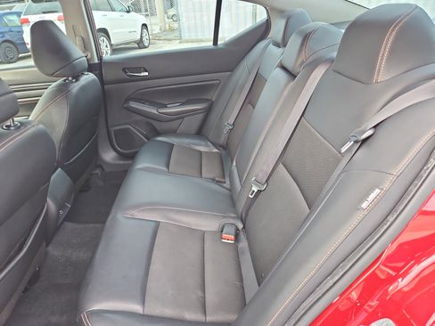 Used 2021 Nissan Altima 2.5 SR w/ SR Premium Package image 13