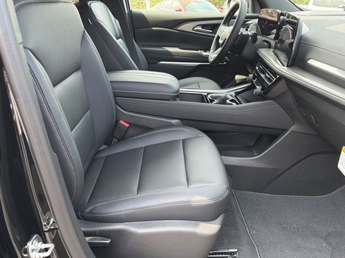 New 2026 Chevrolet Traverse LT w/ LPO, Cargo Package FWD image 13