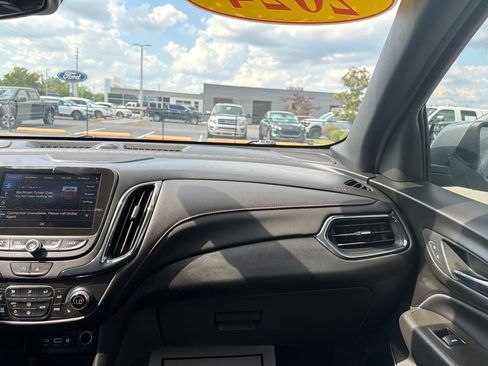 Used 2024 Chevrolet Equinox RS w/ RS Leather Package FWD image 19