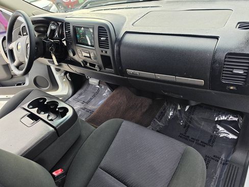 Used 2013 Chevrolet Silverado 1500 LT AWD/4WD image 33