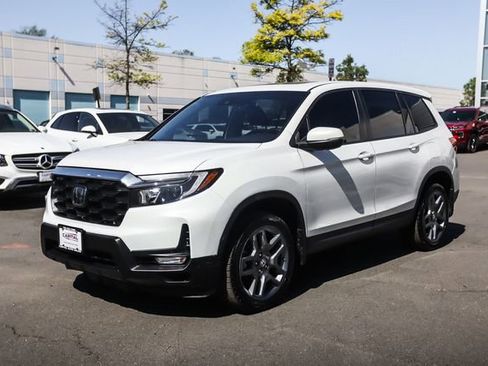 Used 2023 Honda Passport EX-L image 6