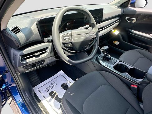 New 2026 Kia K4 FWD image 9