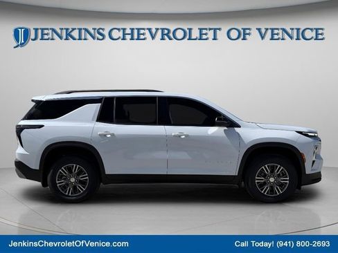 New 2026 Chevrolet Traverse LT w/ Driver Confidence Package FWD image 3
