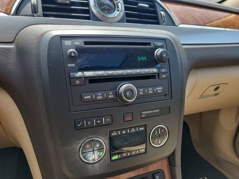 Used 2009 Buick Enclave CXL w/ Entertainment Package #2 AWD/4WD image 15