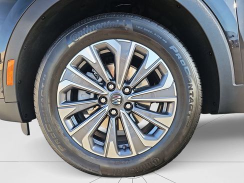 Used 2025 Buick Envision Preferred image 23