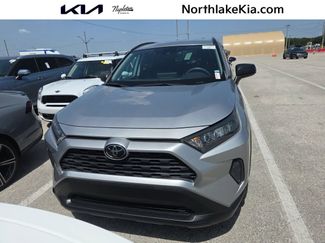 Used 2020 Toyota RAV4 LE FWD video 1