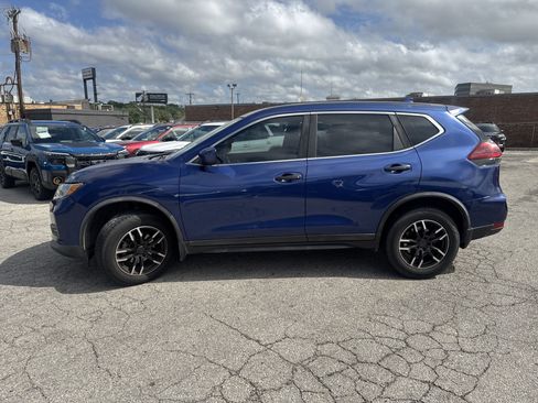 Used 2018 Nissan Rogue S FWD image 6