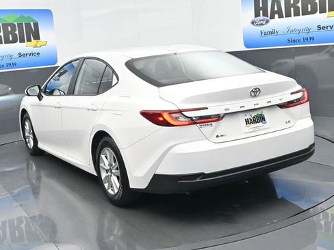 Used 2025 Toyota Camry LE image 4