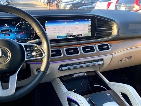 Certified 2022 Mercedes-Benz GLS 450 4MATIC image 5