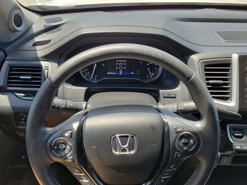 Used 2019 Honda Ridgeline RTL-E image 22