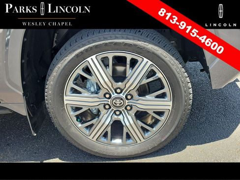 Used 2025 Toyota Tundra Capstone AWD/4WD image 32