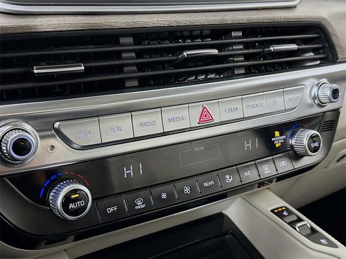 Certified 2022 Kia Telluride SX image 28