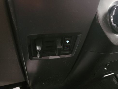 Used 2016 Ford F150 XLT w/ XTR Package image 25