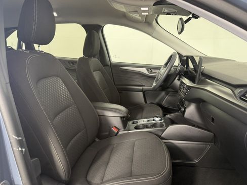 Certified 2025 Ford Escape Active w/ Tech Pack #1 FWD image 10