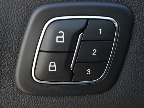 Used 2023 Ford Escape Platinum image 14