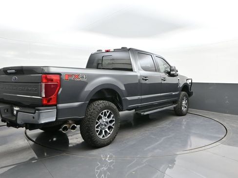 Used 2020 Ford F250 Lariat w/ Lariat Value Package AWD/4WD image 11