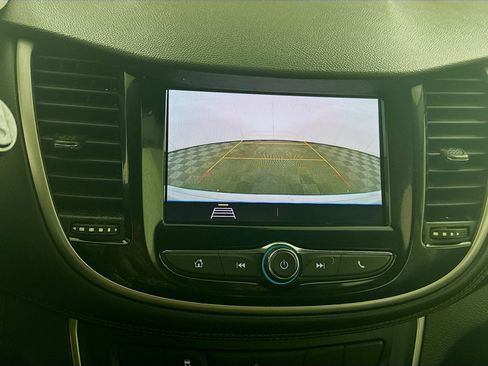 Used 2020 Chevrolet Trax LS FWD image 21