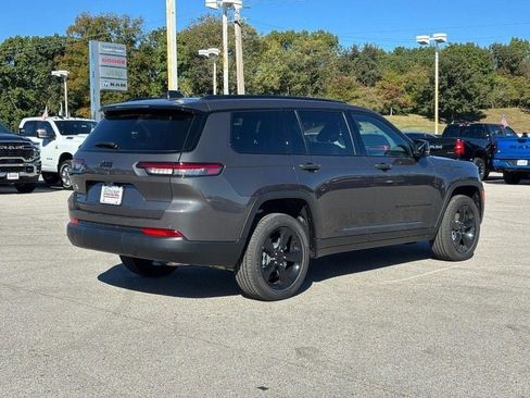 New 2025 Jeep Grand Cherokee L Altitude AWD/4WD image 3