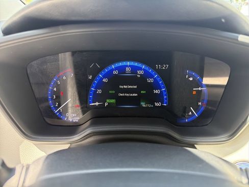 Used 2022 Toyota Corolla LE FWD image 31