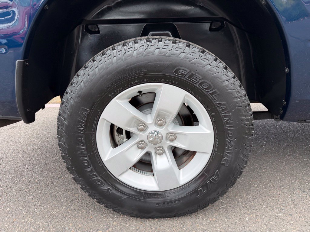 Used 2021 RAM 1500 Tradesman w/ Chrome Plus Package AWD/4WD image 9