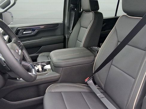 New 2026 GMC Yukon Elevation w/ LPO, Floor Liner Package image 12