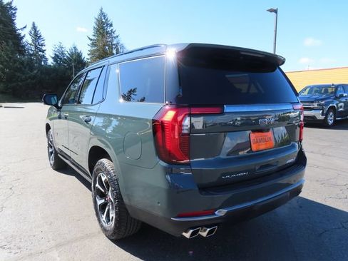 Used 2025 GMC Yukon AT4 w/ AT4 Premium Plus Package AWD/4WD image 5