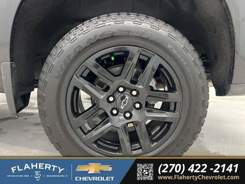 Used 2024 Chevrolet Silverado 1500 High Country w/ Midnight Edition image 19