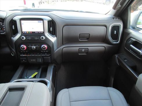 Used 2021 GMC Sierra 1500 SLT w/ SLT Convenience Package image 15