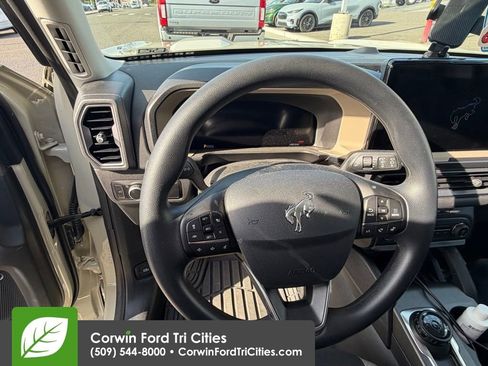 Used 2025 Ford Bronco Sport Big Bend image 17