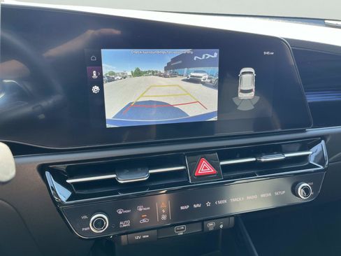 Used 2024 Kia Niro Wind FWD image 38