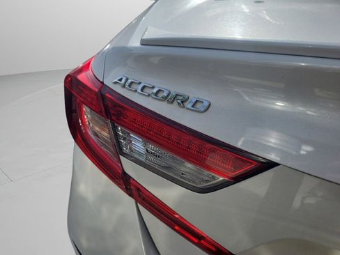 Used 2020 Honda Accord Sport image 11