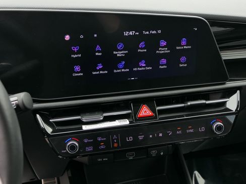 Used 2023 Kia Niro EX Touring image 18