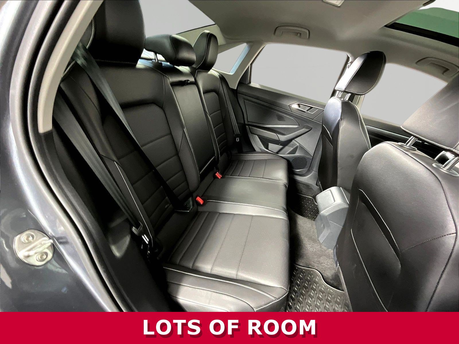Used 2023 Volkswagen Jetta SE FWD image 23