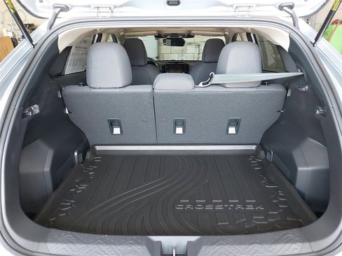 Used 2025 Subaru Crosstrek 2.0i Premium image 12