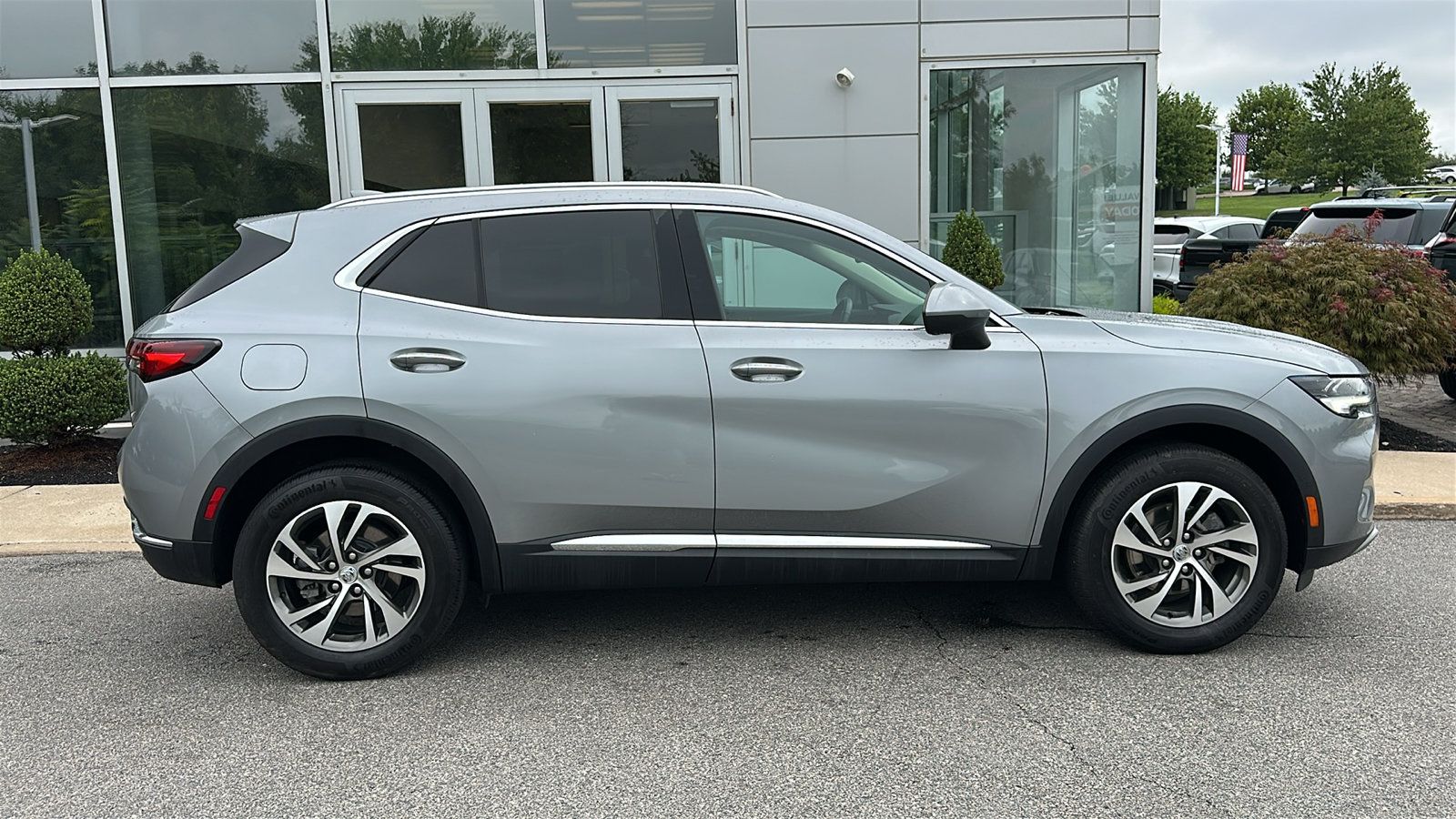Used 2023 Buick Envision Essence AWD/4WD image 27